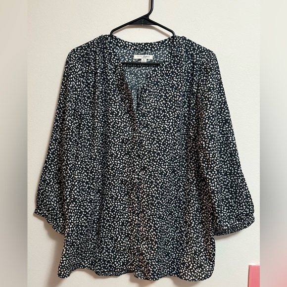 JACHS Girlfriend Tops - Chic Black and White Patterned‎ Blouse